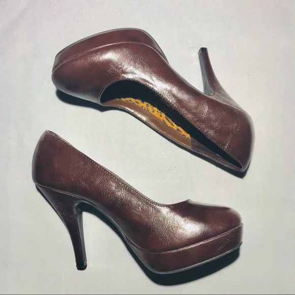 Unlisted by Kenneth Cole Shoes - Unlisted/Kenneth Cole Production chocolate pumps
